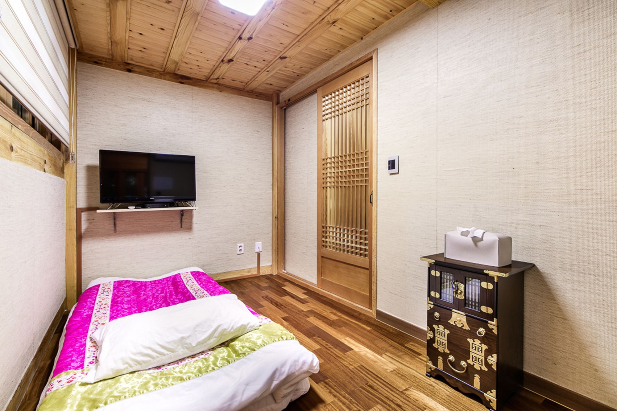 Ihwahanok Sajikru Apartment